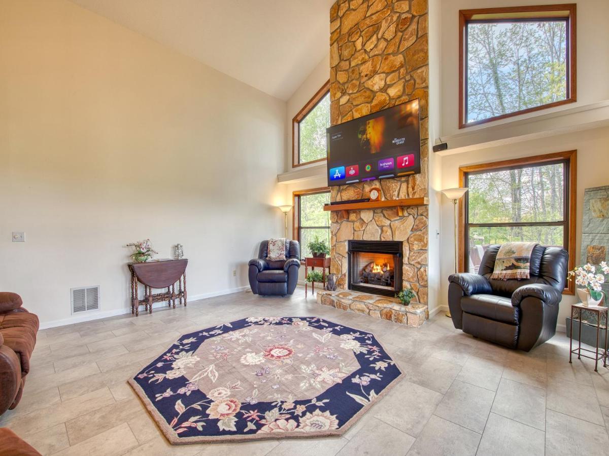 Bonnie View 21 - Amazing Smoky Mountain Retreat With Beautiful Scenic Views! Home Maggie Valley Kültér fotó