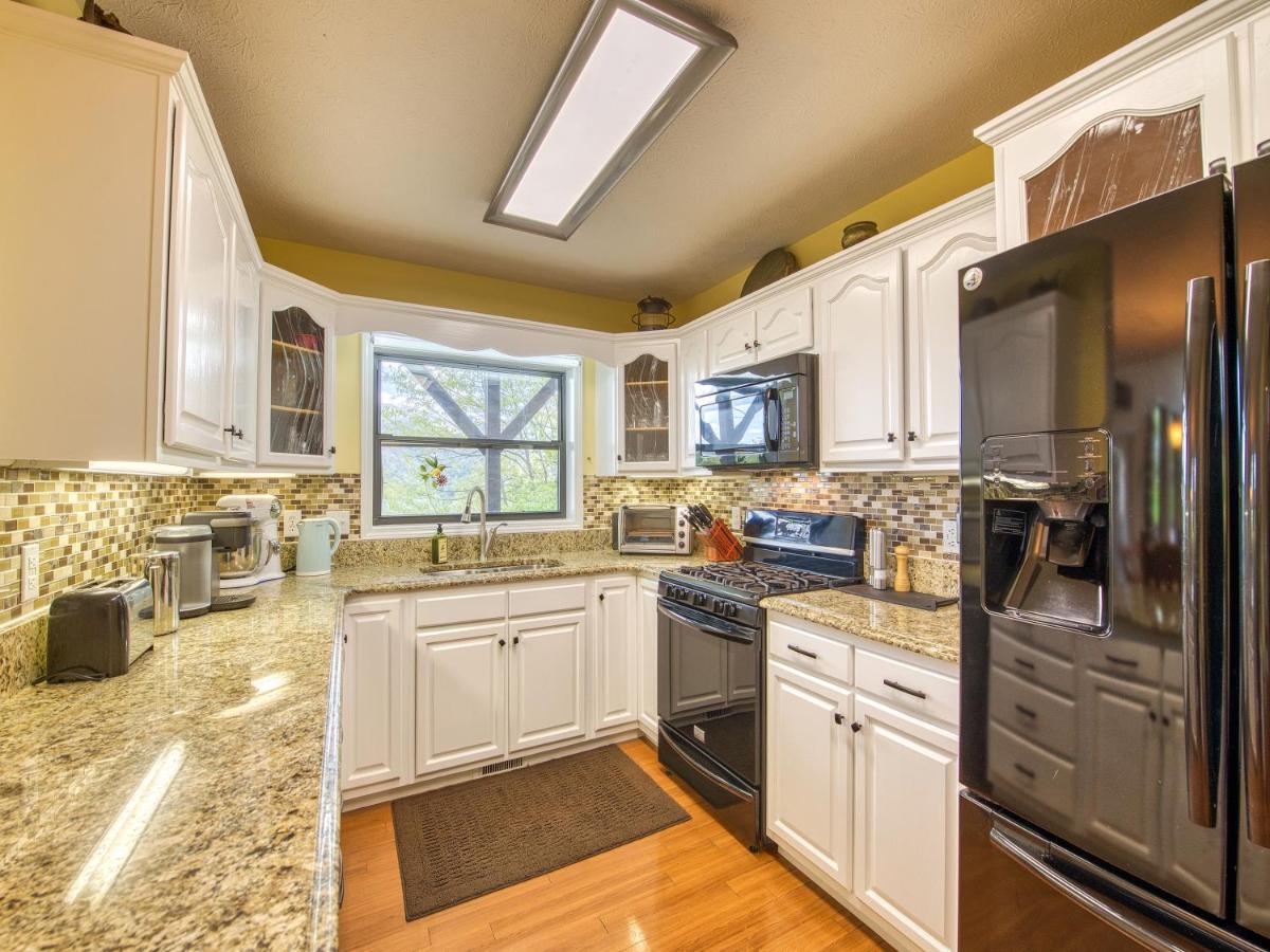 Bonnie View 21 - Amazing Smoky Mountain Retreat With Beautiful Scenic Views! Home Maggie Valley Kültér fotó
