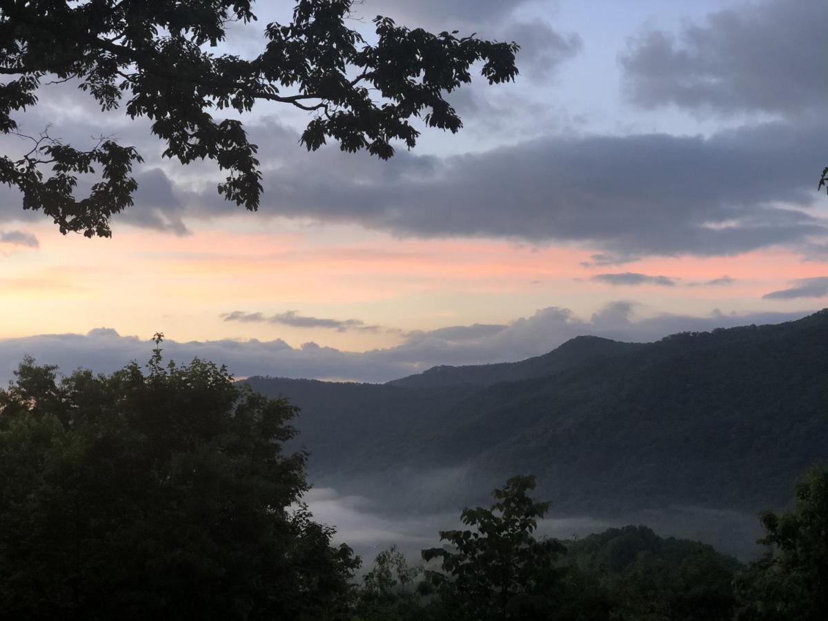 Bonnie View 21 - Amazing Smoky Mountain Retreat With Beautiful Scenic Views! Home Maggie Valley Kültér fotó