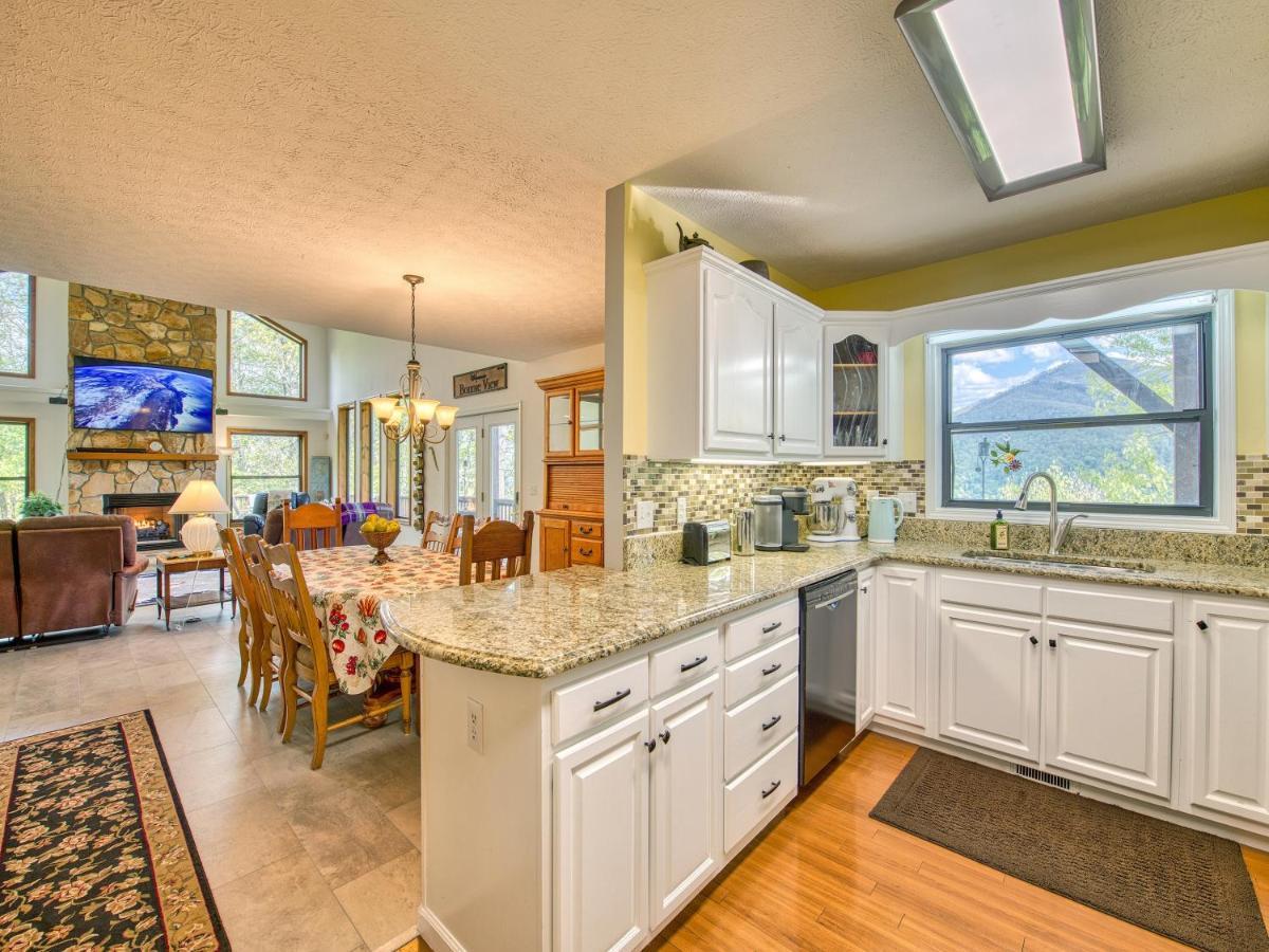 Bonnie View 21 - Amazing Smoky Mountain Retreat With Beautiful Scenic Views! Home Maggie Valley Kültér fotó